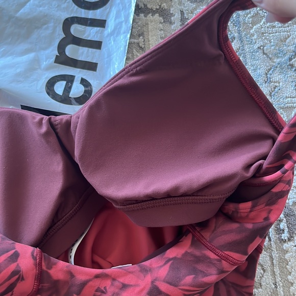 NWT Lululemon Align Tank Sz 6 - Picture 9 of 9